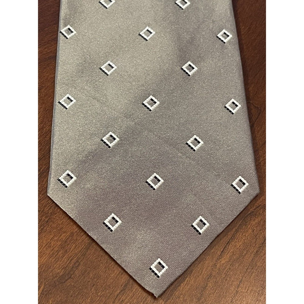 Regis Gray 100% Silk Men’s Neck Tie Made In Korea